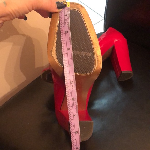Ellen Tracy red shoes 👠 - Picture 11 of 14